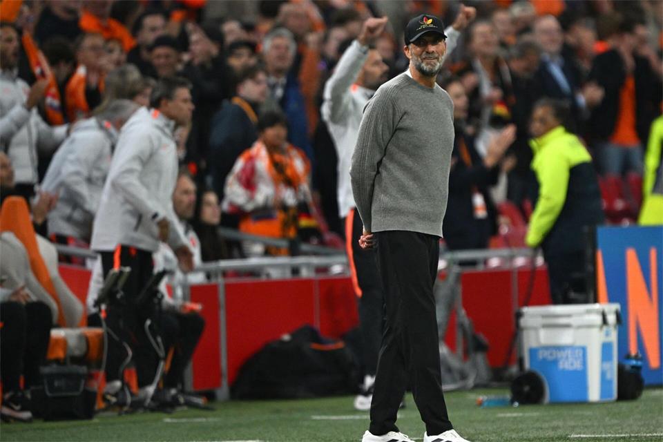 Auch die internationale Presse schrieb über das Debüt von Jürgen Klopp.Federico Gambarini/dpa