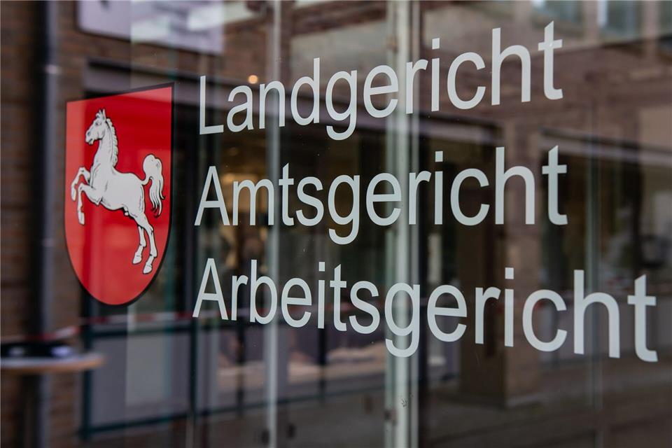 Auch die zweite Kammer sprach den angeklagten Polizisten frei. (Symbolbild)Swen Pf�rtner/dpa