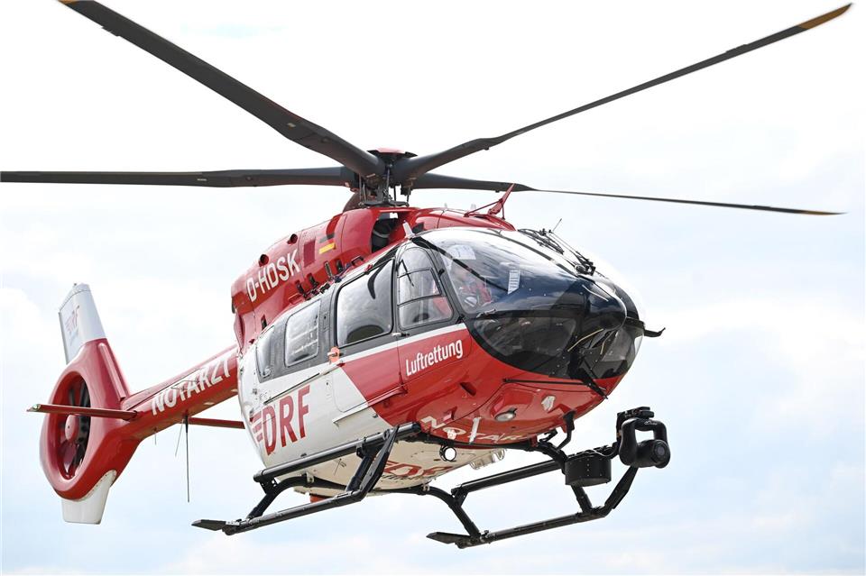 Auch ein Hubschrauber wurde bei der Suche eingesetzt. (Symbolbild)Bernd Wei�brod/dpa