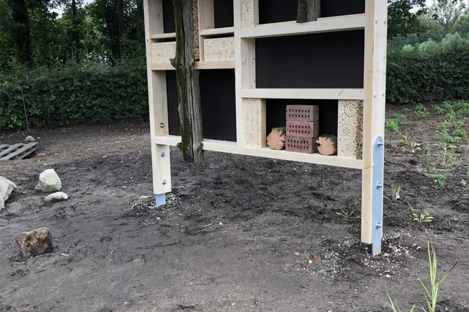 Auch ein Insektenhotel wurde aufgebaut.