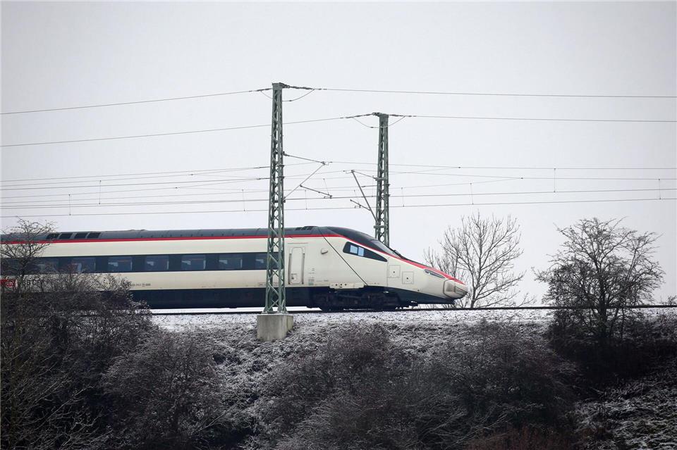 Auch für die Eurocity-Expresszüge aus Zürich ist in Richtung München früher Schluss. (Archivbild)Karl-Josef Hildenbrand/dpa