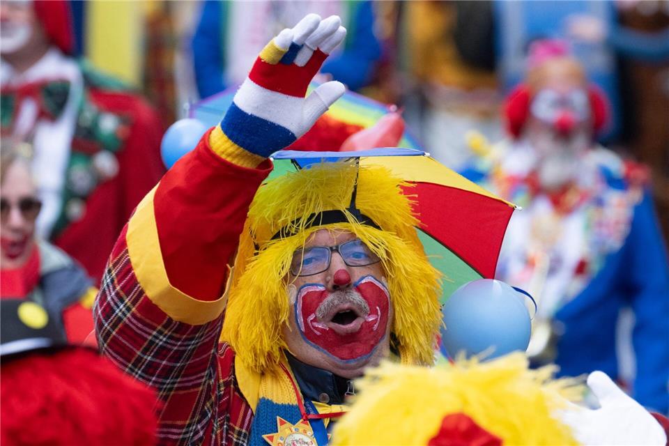 Auch im Saarland gibt es an Rosenmontag viele Umzüge.Boris Roessler/dpa