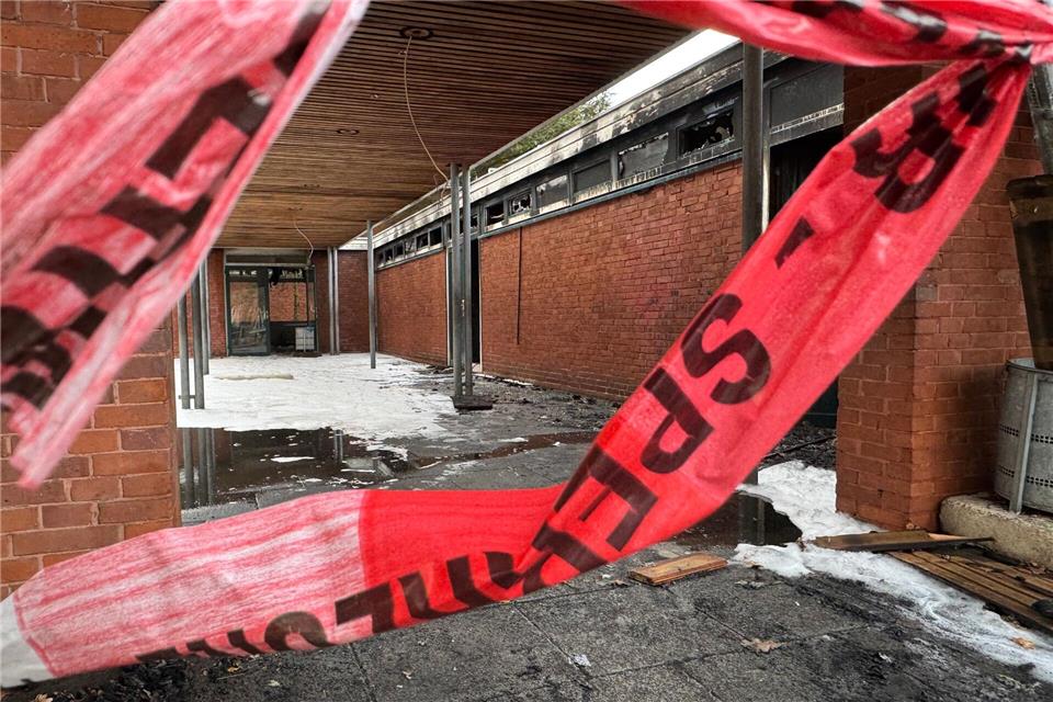 Auch im Schulhof gab es Schäden. Kilian Genius/dpa