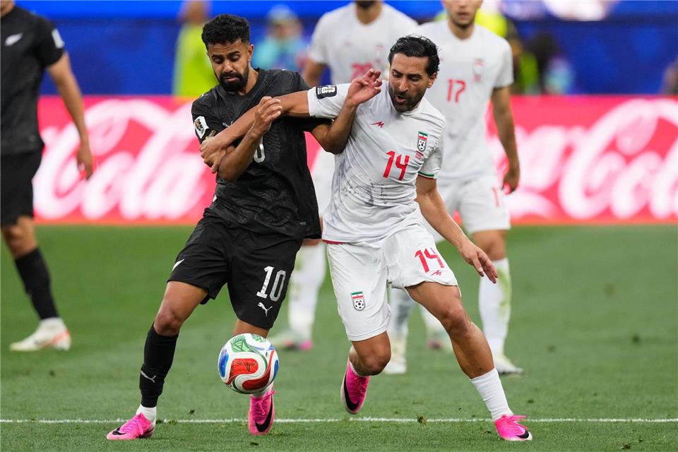 Auch im WM-Spiel zwischen Iran und Neuseeland gab es ein Remis.Mark J. Terrill/AP/dpa