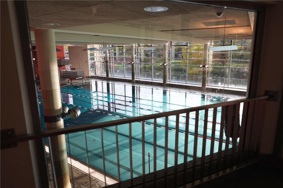 Auch in Hamburg ist man von dem KI-Einsatz überzeugt und will nach und nach die Bäder ausstatten. (Archivbild) Marcus Brandt/dpa