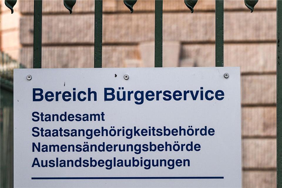 Auch in MV gibt es Interesse, im Rahmen des neuen Selbstbestimmungsgesetzes den eigenen Geschlechtseintrag zu ändern. (Symbolbild)Jens Kalaene/dpa