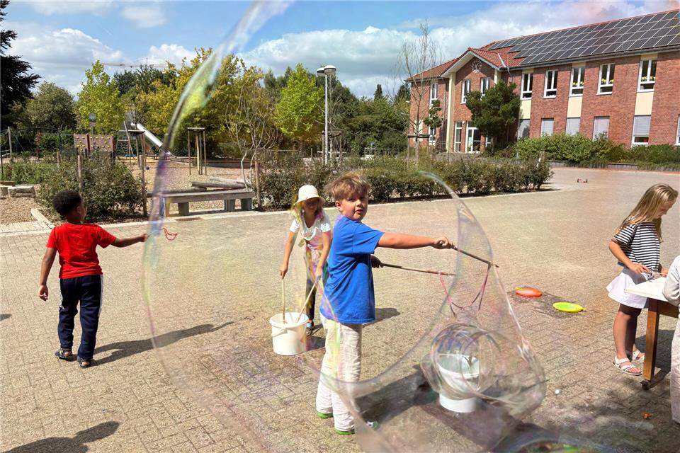 Auch in den Sommerferien werden Kinder, die in der Offenen Ganztagsschule sind, in Velen betreut.