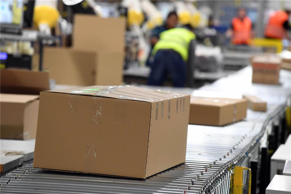 Auch in der Paketzustellung werden ungelernte Arbeitskräfte gebraucht.Uli Deck/dpa/dpa-tmn