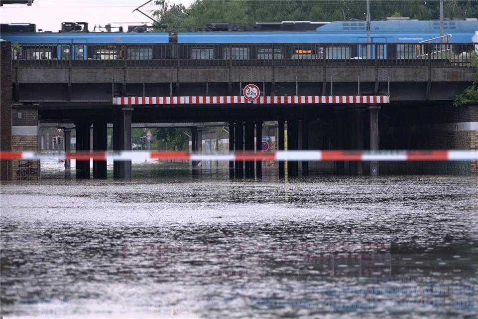 Auch in der Region Rheine kam es zu Einschränkungen im Bahnverkehr.-/tv7news/dpa