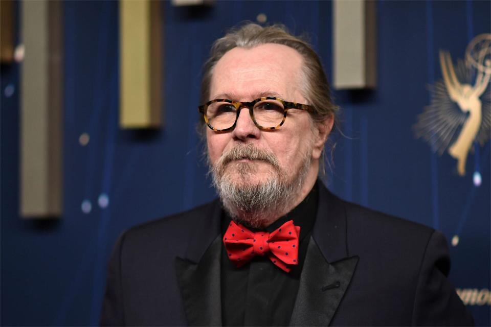 Auch in der sechsten Staffel der Agentenserie „Slow Horses“ ist Gary Oldman wieder als Jackson Lamb zu sehen. (Archivbild)Richard Shotwell/Invision/AP/dpa