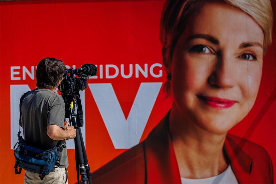 Auch internationale Medien interessieren sich für die Landtagswahl in MV. (Archivbild) Jens Büttner/dpa