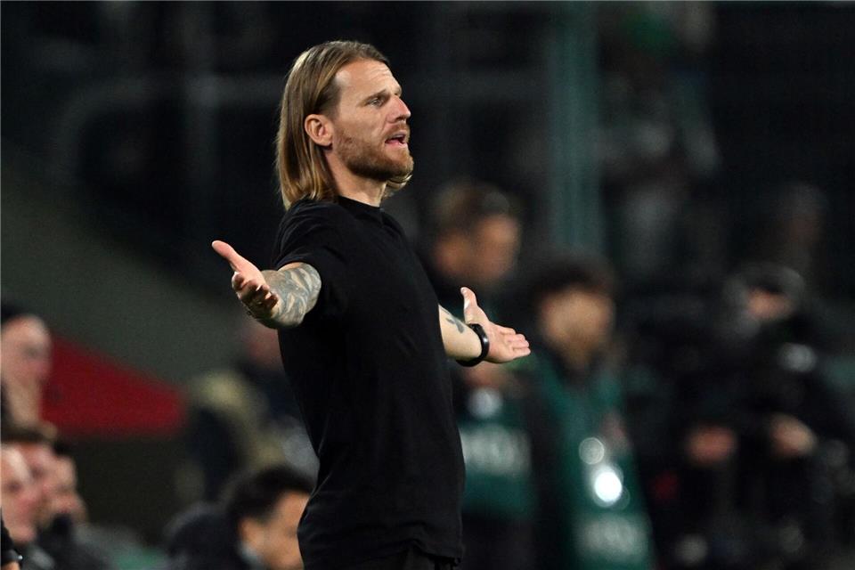 Auch ohne neuen Sportchef geht es für Interimscoach Eugen Polanski am Sonntag um seine Zukunft bei den ProfisFederico Gambarini/dpa