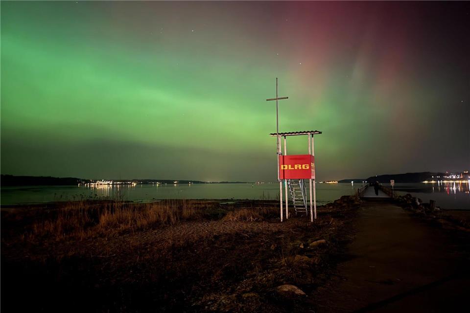 Auch über Flensburg leuchteten die Polarlichter. Birgitta von Gyldenfeldt/dpa