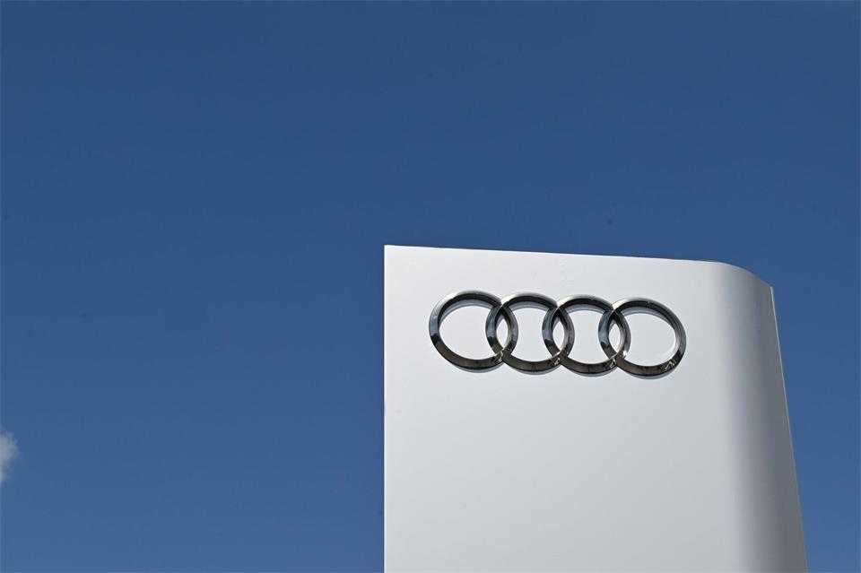 Audi-Werk in Neckarsulm laut Experten unter Druck. (Archivbild)Bernd Weißbrod/dpa
