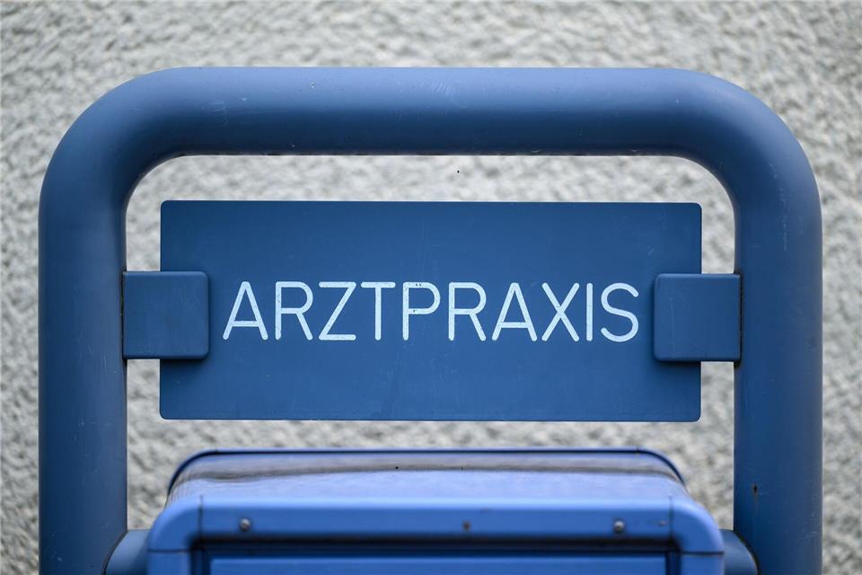 Auf 100.000 Einwohner kommen in Brandenburg rund 200 Ärztinnen und Ärzte. (Symbolbild).Patrick Pleul/dpa