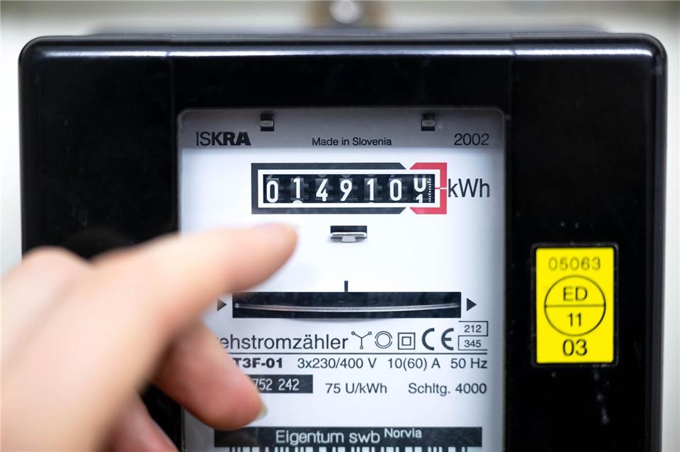 Auf Antrag zahlt Eon ehemaligen Stromkunden jetzt eine Entschädigung bei einer verspäteten Rechnung. (Archivbild)Sina Schuldt/dpa