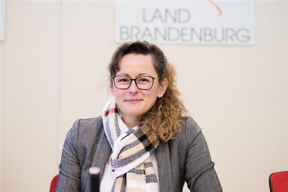 Auf Einladung von Brandenburgs Landwirtschaftsministerin Hanka Mittelstädt sollen am Sonntagabend die Agrarminister und die Landesbauernpräsidenten der Ost-Bundesländer am Rande der Grünen Woche zusammenkommen. (Archivbild)Annette Riedl/dpa