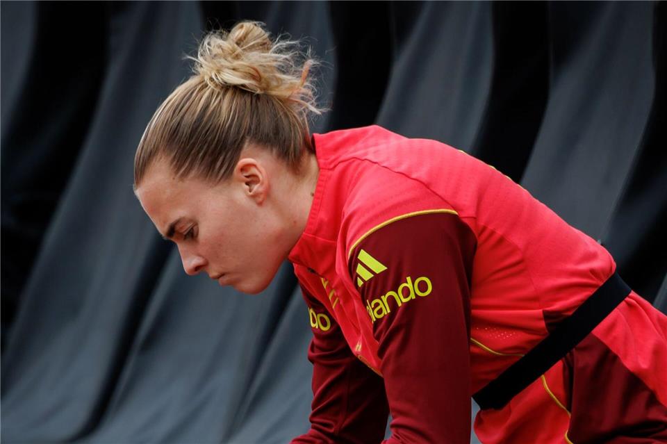 Auf Fußball-Nationalspielerin Laura Freigang kommt ein Verfahren zu. (Archivbild)Daniel Karmann/dpa