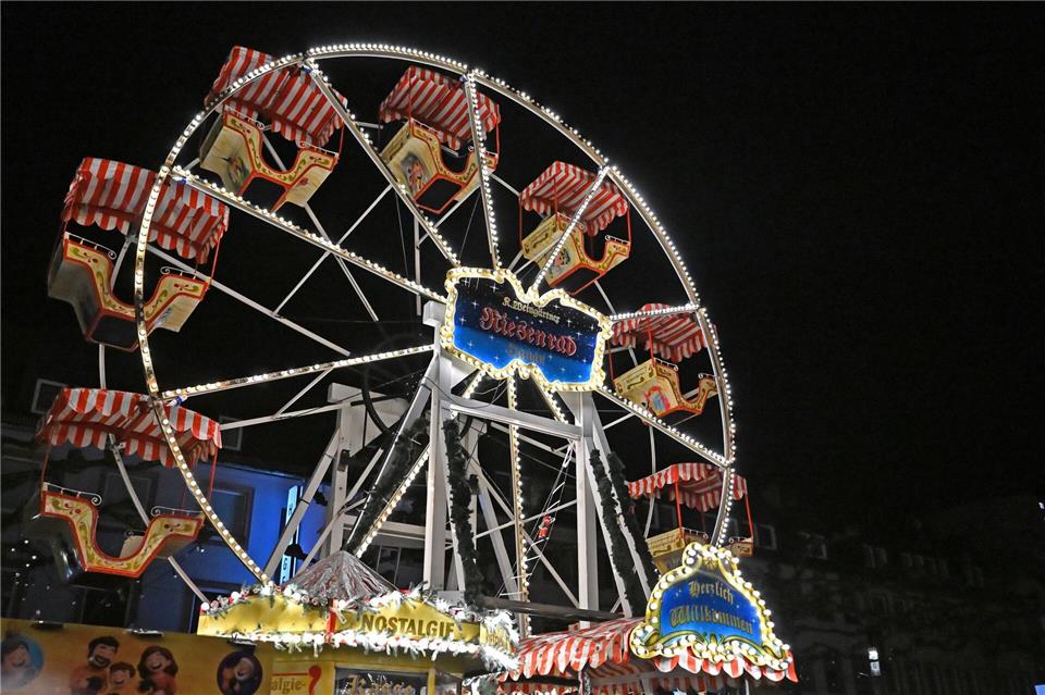 Auf Hessens Weihnachtsmärkten fällt die Zwischenbilanz überwiegend positiv aus.Michael Brandt/dpa