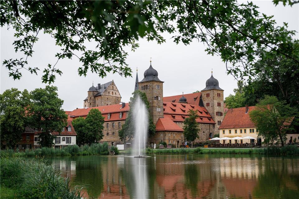 Auf Schloss Thurnau fand der Ehrenabend des Bezirks Oberfranken statt. (Archivbild)Daniel Vogl/dpa