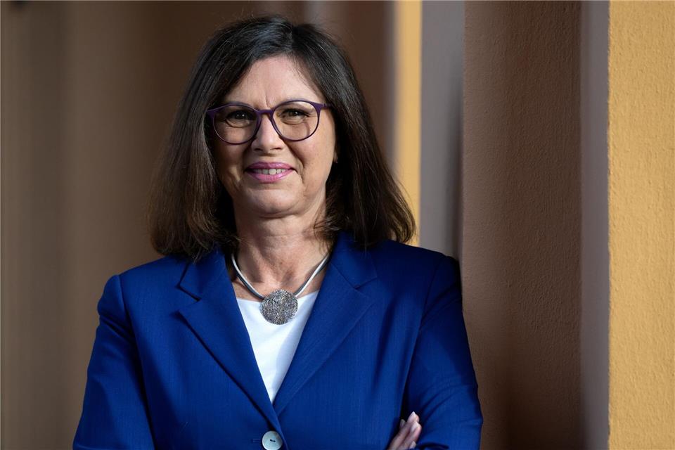 Auf Social-Media werde angefeindet, gehetzt und sehr viel Desinformation betrieben, sagte die bayerische Landtagspräsidentin Ilse Aigner. (Archivbild)Sven Hoppe/dpa