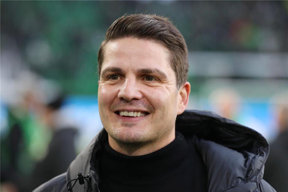 Auf Stürmersuche: Wolfsburgs Sportdirektor Pirmin Schwegler.Darius Simka/dpa