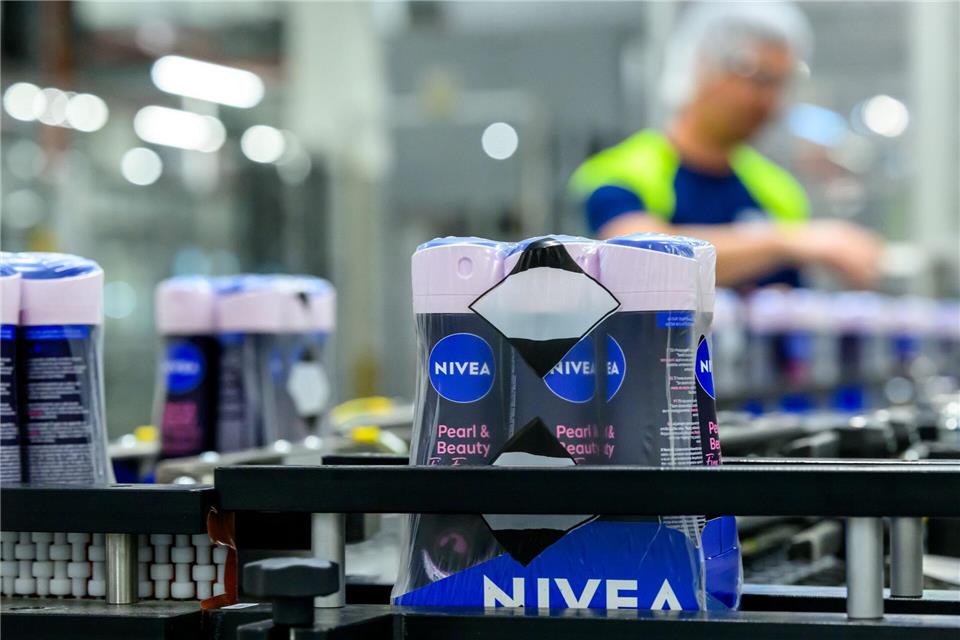 Auf dem Deodorant-Markt hat Beiersdorf nach eigenen Angaben Anteile zurückgewonnen. (Archivbild) Hendrik Schmidt/dpa