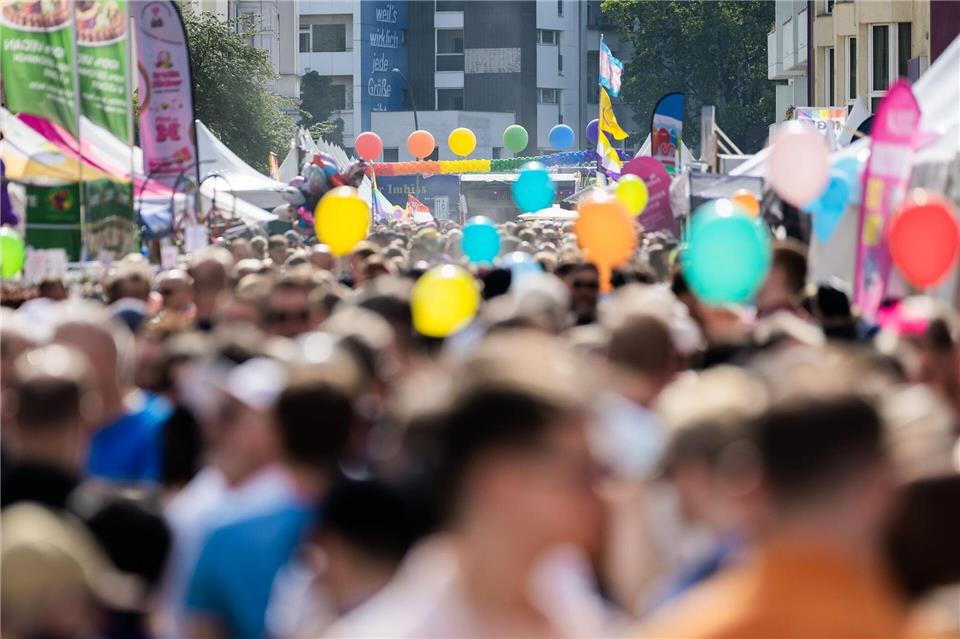 Auf dem Fest gibt es sechs Bühnen.Christoph Soeder/dpa