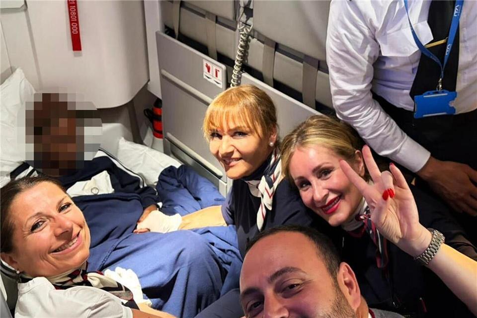 Auf dem Flug aus dem Senegal nach Italien hat eine Passagierin ein Kind zur Welt gebracht. (Foto: Handout)-/Ita Airways/dpa
