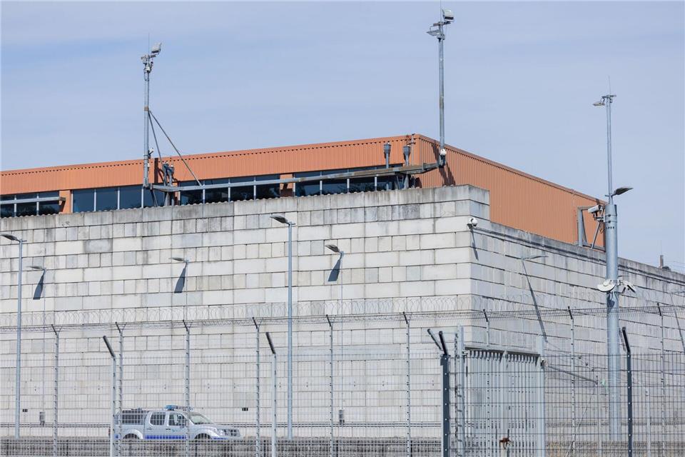 Auf dem Gelände des Forschungszentrums Jülich lagern die Castorbehälter bislang.Rolf Vennenbernd/dpa