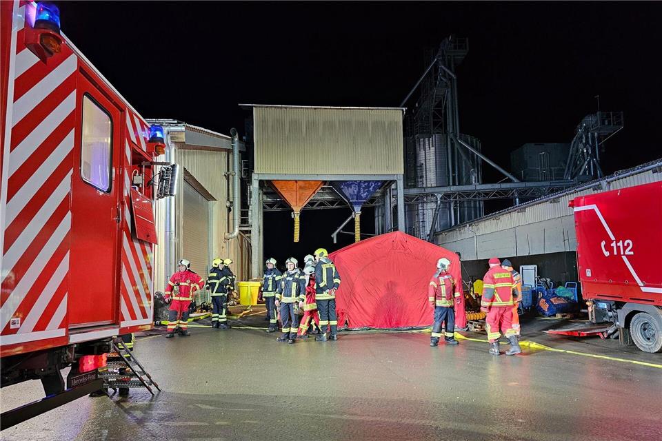 Auf dem Gelände einer Biogasanlage war ein Brand ausgebrochen.Mike M�ller/dpa