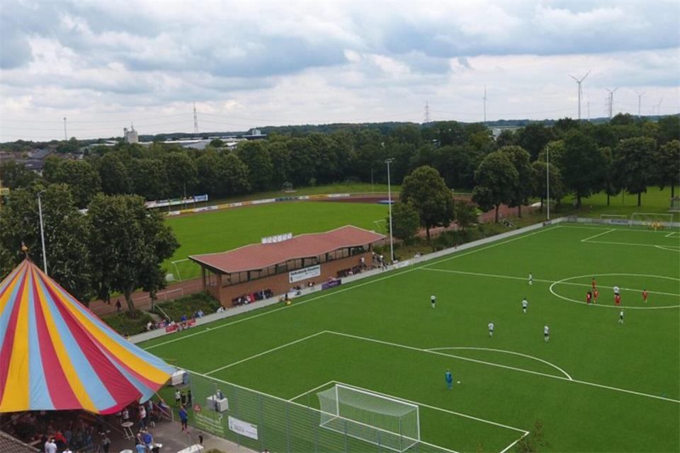 Auf dem Sportplatz der Viktoria Heiden wird der neue Dorfmeister gesucht.