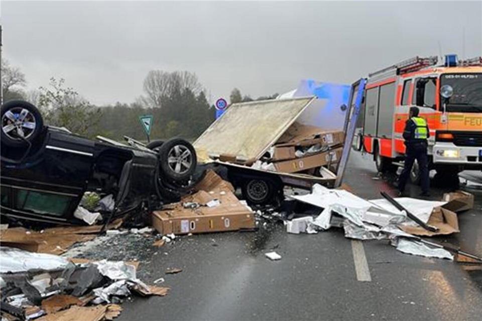 Auf der L608 zwischen Stadtlohn und Gescher hat sich am Morgen ein schwerer Verkehrsunfall ereignet.
