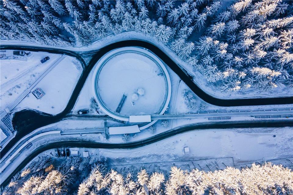 Auf der Rennschlitten- und Bobahn Altenberg finden in der kommenden Woche Weltcups im Bob und Skeleton statt (Archivbild)Sebastian Kahnert/dpa