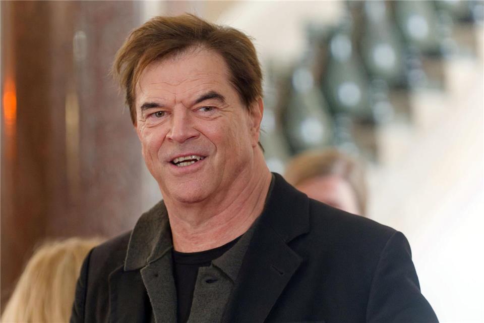 Auf der Skipiste werden aus Freunden Konkurrenten: Fotokünstler Andreas Gursky liefert sich Skirennen mit Rockstar CampinoHenning Kaiser/dpa