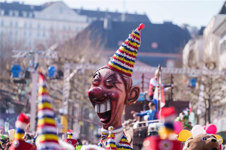Auf der zentralen Ludwigstraße, der Lu, wie die Mainzer sagen, wurde kräftig gefeiert. Andreas Arnold/dpa