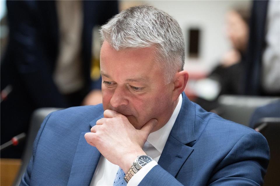 Quo vadis Rheinland-Pfalz? Viele Wähler unentschlossen Auf die großen Bekanntheits- und Beliebtheitswerte kommt CDU-Herausforderer Schnieder bisher nicht. (Archivfoto)Boris Roessler/dpa