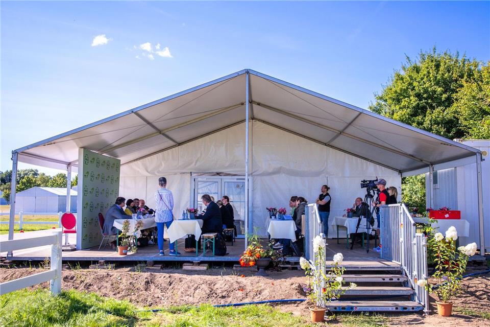 Aufbaustimmung auf dem MeLa-Gelände. Jens Büttner/dpa