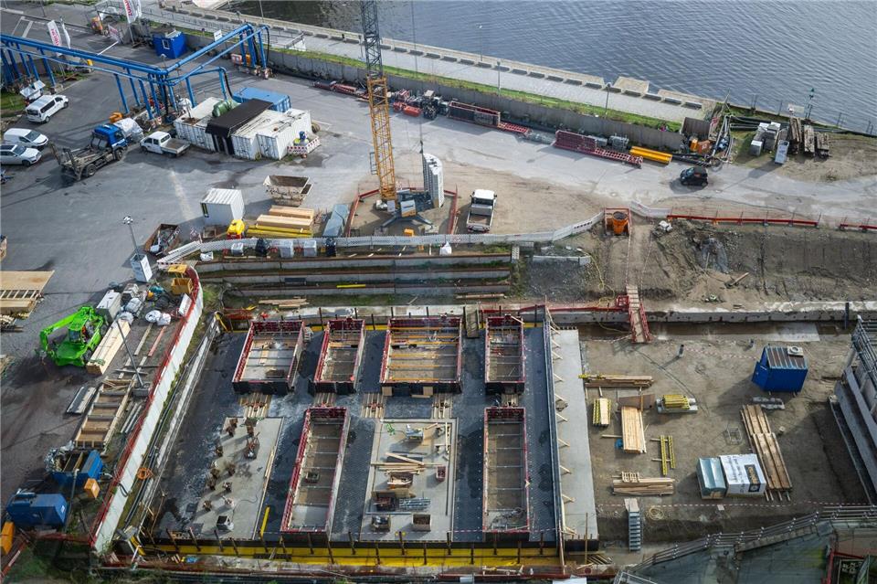 Bahn plant mit S15-Inbetriebnahme für Ende März  Aufgrund der Verzögerungen hat sich für viele Baumaßnahmen das Regelwerk geändert – die Bahn musste nachbessern. (Archivbild)Monika Skolimowska/dpa