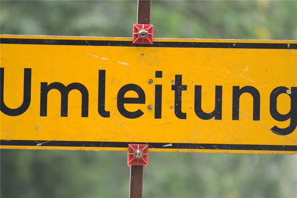 Sperrung auf A67 zwischen Viernheimer Dreieck und Lorsch Aufgrund von Sanierungsarbeiten gibt es eine Umleitung auf der A67. (Symbolbild)Tim Brakemeier/dpa