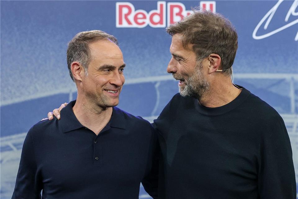 Aufsichtsratschef Oliver Mintzlaff und Jürgen Klopp zweifeln offenbar an Leipzig-Trainer Werner. (Archivbild)Jan Woitas/dpa