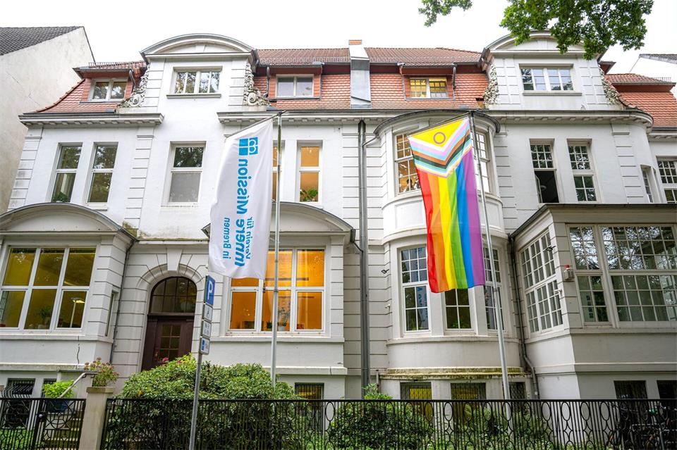 Aus Sicht des Vereins für Innere Mission in Bremen steht eine aktive Kandidatur für die AfD in einem schwerwiegenden Spannungsverhältnis zu den Grundwerten und dem Auftrag von Kirche und Diakonie. Sina Schuldt/dpa
