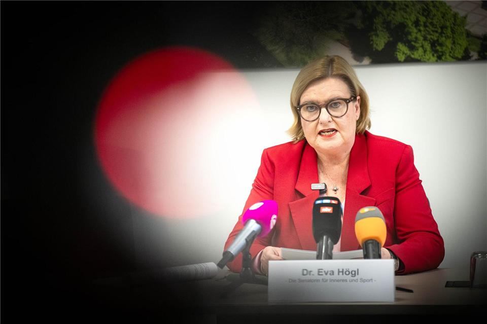 Aus Sicht von Bremens Innensenatorin Eva Högl (SPD) ist bei einem neuen Verfassungsschutzgesetz die Balance zwischen Sicherheit und Freiheitsrechten wichtig. (Archivbild) Sina Schuldt/dpa