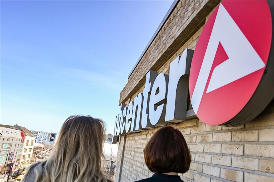 Aus dem Bürgergeld wird die Grundsicherung. (Symbolbild)Jens Kalaene/dpa