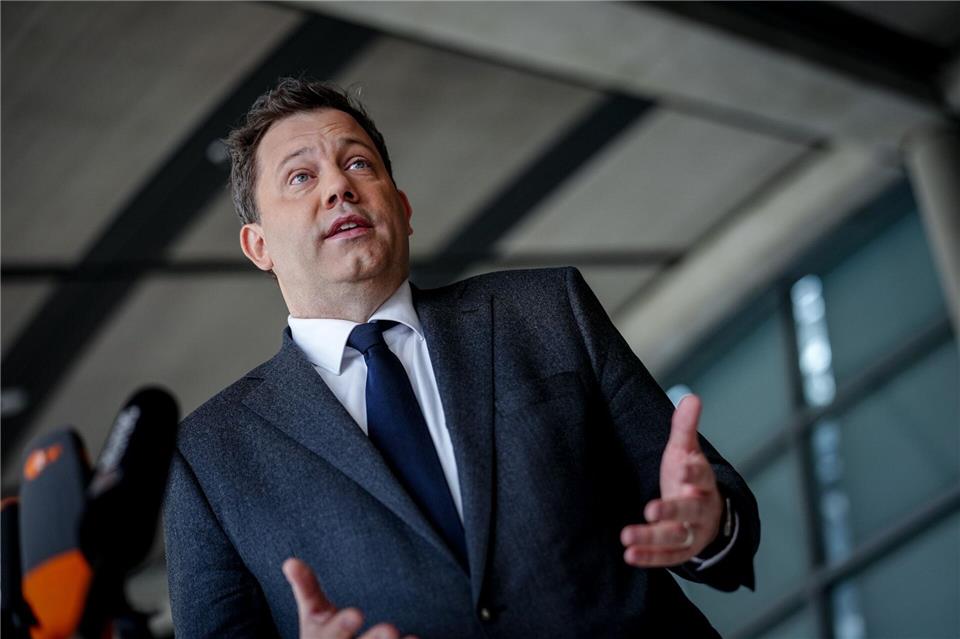 Aus der Berliner SPD-Fraktion gibt es deutliche Kritik an SPD-Parteichef Lars Klingbeil. (Archivbild) Kay Nietfeld/dpa