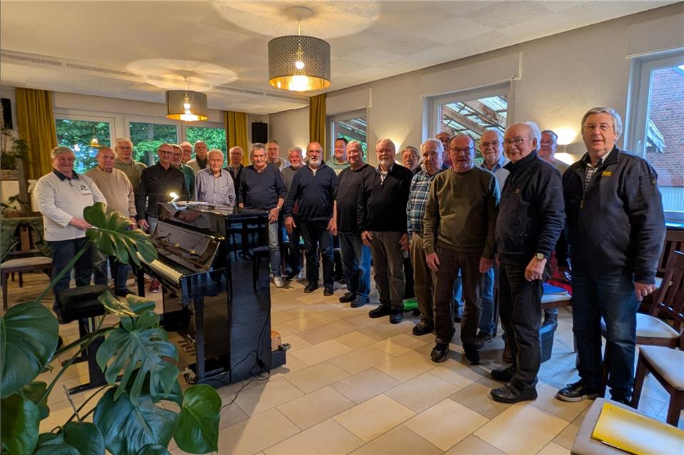 Aus zwei traditionsreichen Männergesangsvereinen wird ein Chor: Mit der Gründung des Männergesangsvereins Reken haben der Männergesangsverein Cäcilia Groß Reken und Männergesangsverein Maria Veen ihre gemeinsame Zukunft besiegelt.