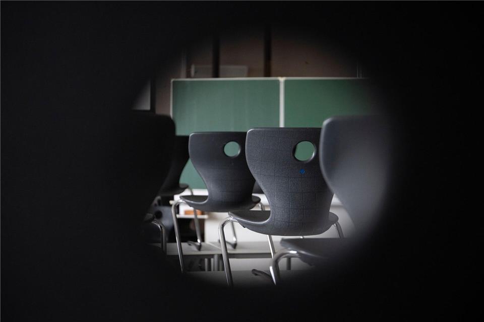 Ausgelöst durch Mobbing oder Lernstress könne auch die Schule zu einem Ort der Bedrohung werden, warnt die Landesschülerinnen- und Landesschülervertretung (LSV) in Rheinland-Pfalz. (Symbolbild)Marijan Murat/dpa