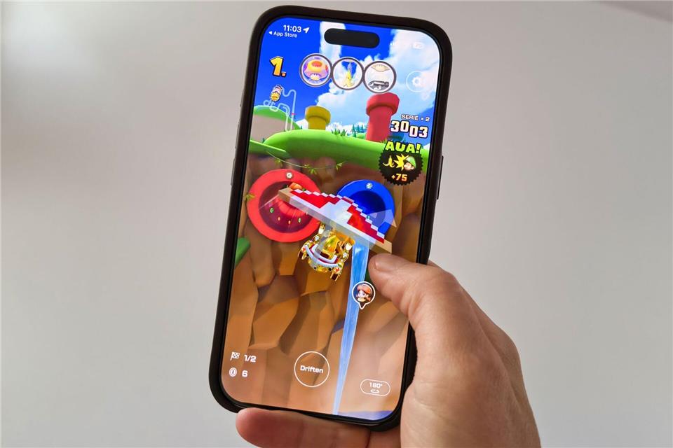 Ausgespielt: Nach sieben Jahren Mario Kart auf dem Smartphone ist bald Schluss. Till Simon Nagel/dpa-tmn