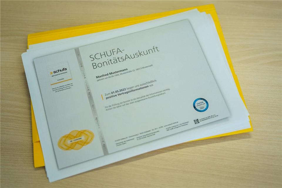 Schufa öffnet ab 2026 Bonitäts-Berechnung für Verbraucher Auskunftei will Geheimniskrämerei um ihre Bonitätsberechnungen beenden. (Archivbild)Andreas Arnold/dpa