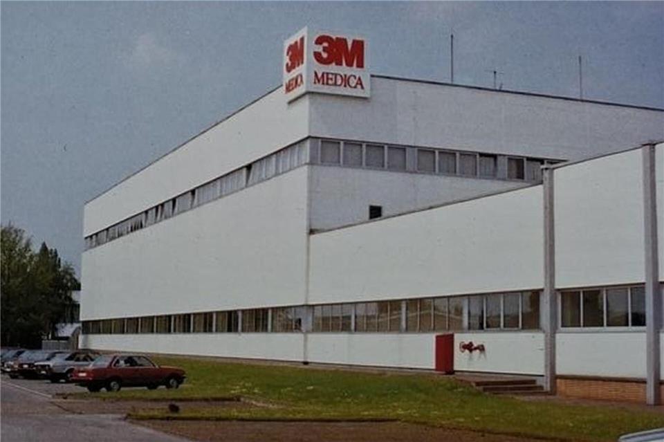 Ausschnitt aus einer damaligen Mitarbeiterzeitschrift: Der 3M-Sitz an der Gelsenkirchener Straße.